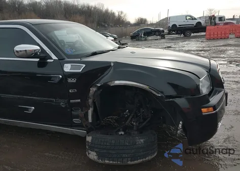 2010 Chrysler 300 Touring/Signature Series из США, поврежденный, VIN 2C3CK5CV9AH210853